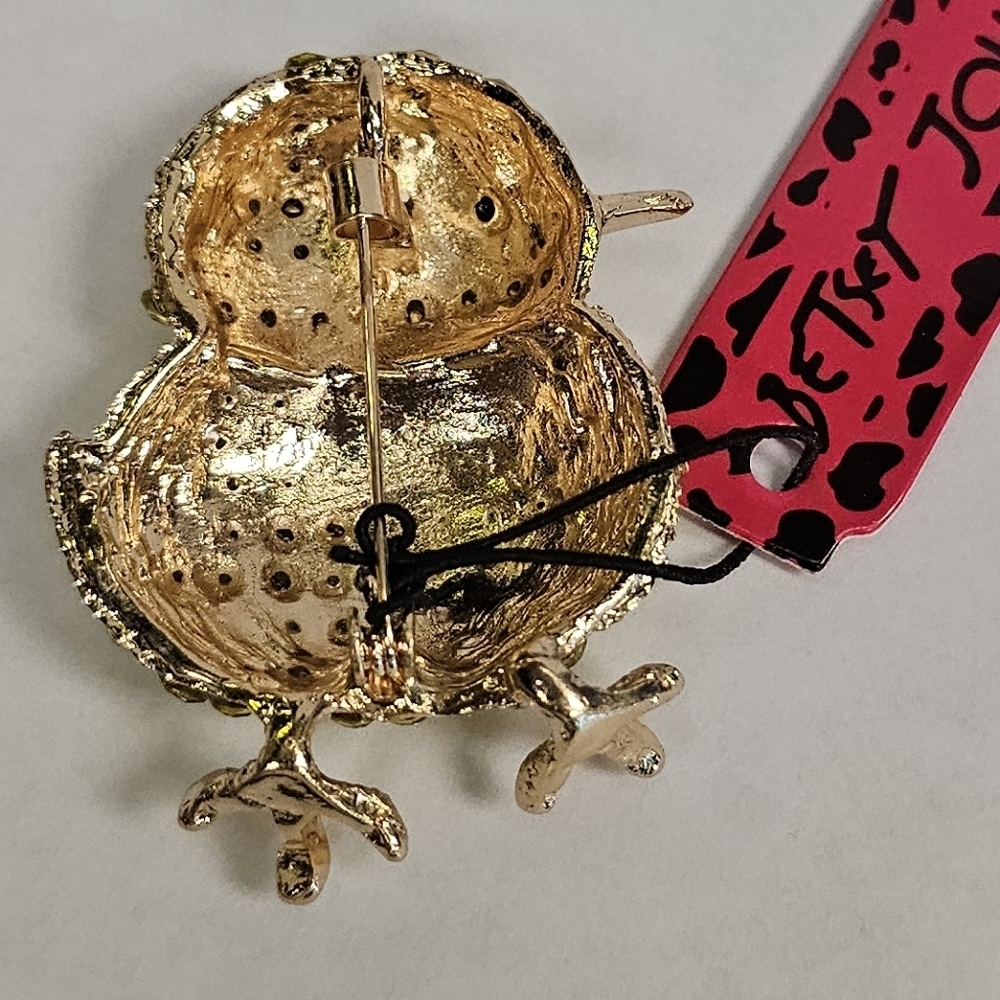 Betsey Johnson Whimsical Yellow BABY CHICK BROOCH - Picture 2 of 3